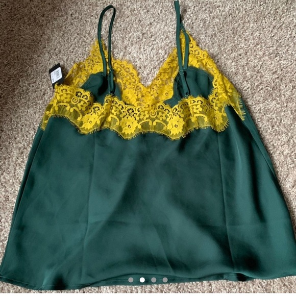 Lace tank - Picture 4 of 4